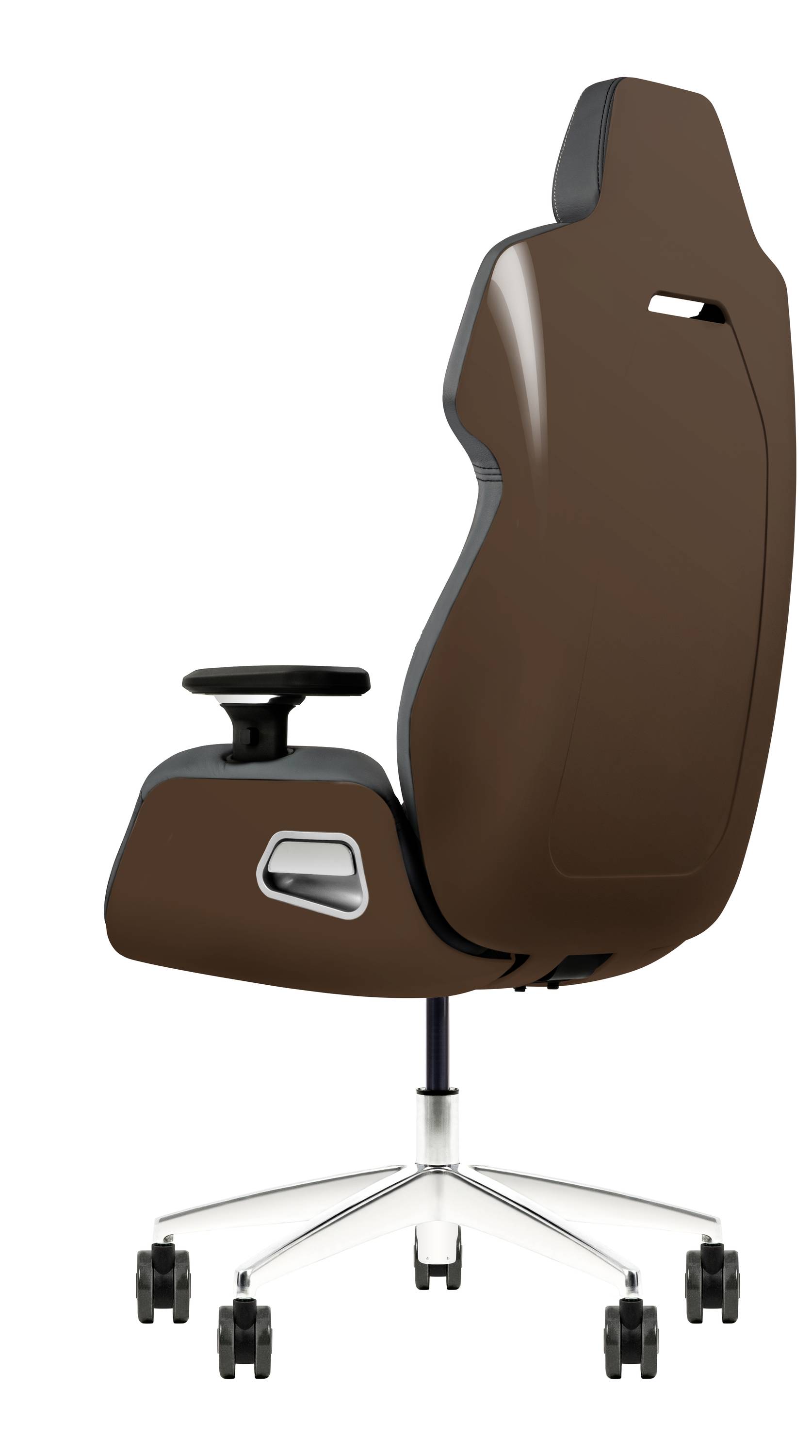 Une chaise de bureau ergonomique marron à dossier haut, avec des accoudoirs réglables et un socle à roulettes, vue de profil.