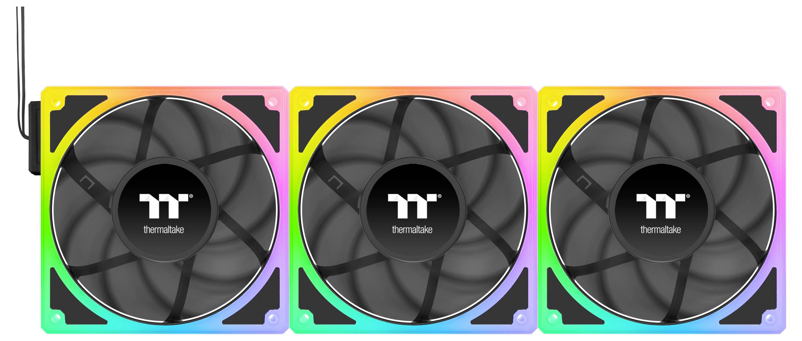 Trois ventilateurs de refroidissement informatiques RGB alignés, chacun portant le logo 'Thermaltake' au centre, avec une bordure lumineuse colorée.