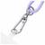Un porte-clés violet avec un mousqueton métallique attaché.