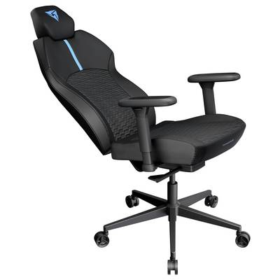 Chaise de jeu noir ergonomique avec accoudoirs réglables, un siège rembourré et un dossier haut avec une bande d'accent bleu.