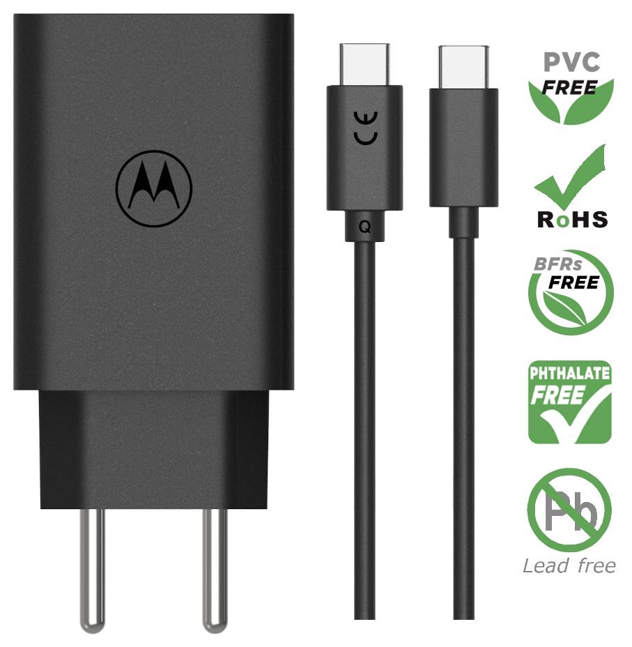 Chargeur USB-C Motorola noir avec câble et adaptateur. Badges écologiques : Sans PVC, RoHS, Sans BFR, Sans phtalates, Sans plomb.