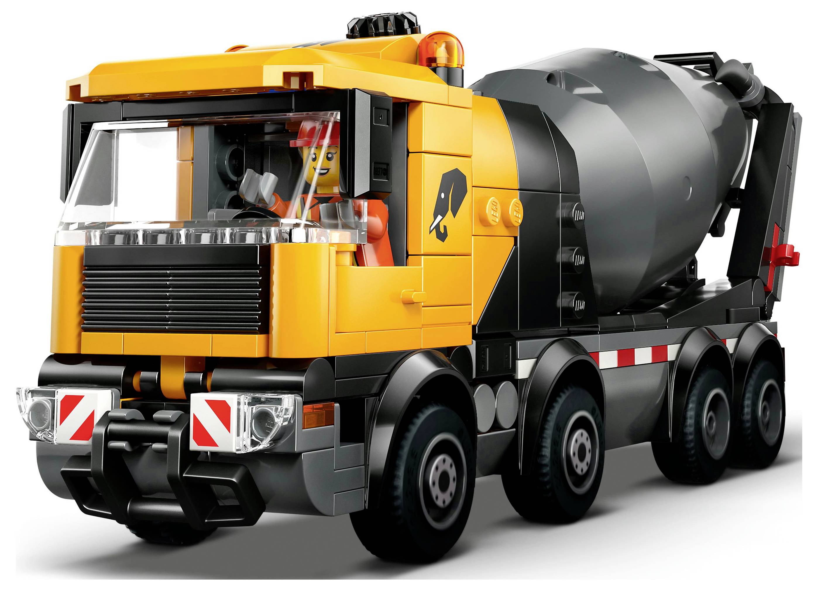 Un camion-toupie de chantier jouet aux couleurs jaune vif et gris. Il dispose de six roues, de rétroviseurs latéraux et d'une petite figurine installée au volant.