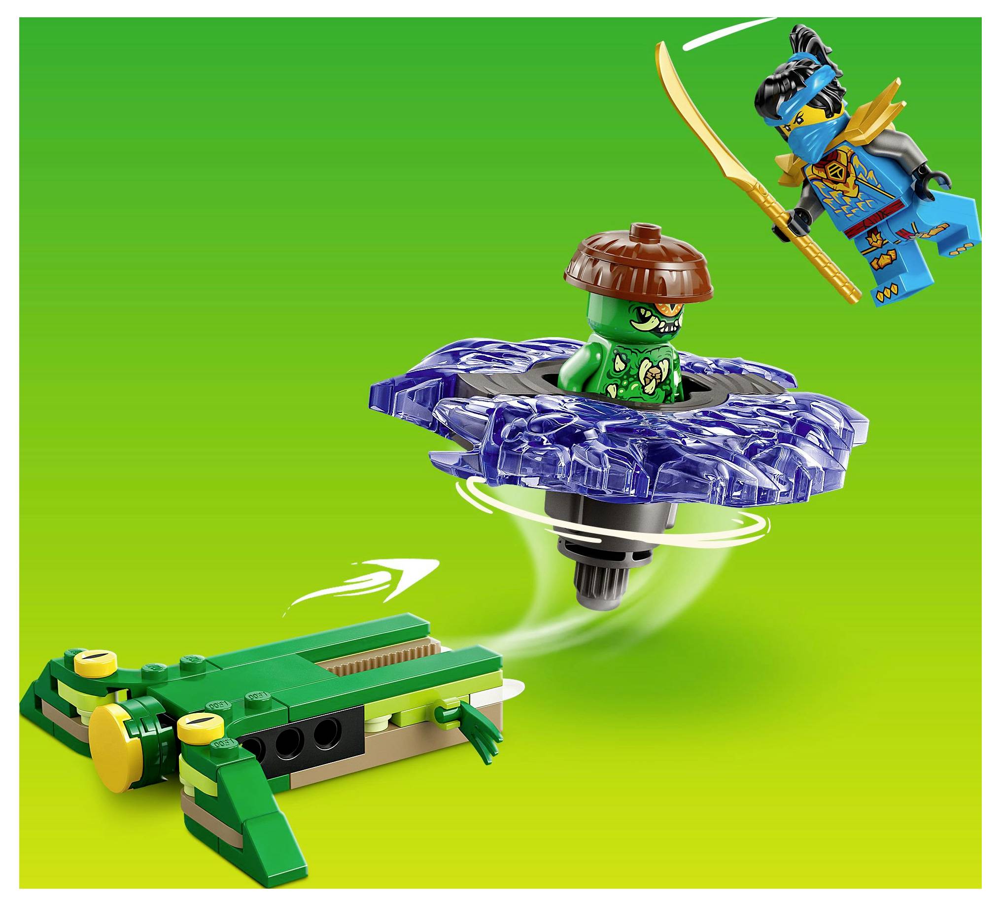 Deux figurines d'action, l'une bleue et l'autre verte, semblent s'affronter sur un fond vert vif. La figurine bleue saute avec une épée, tandis que la figurine verte chevauche un disque tournant.