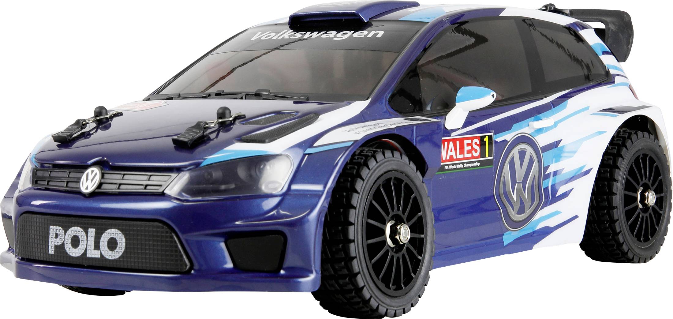 Une petite voiture Volkswagen Polo bleue et blanche avec un logo 'Volkswagen' sur le capot, des détails sportifs et 'POLO' sur le pare-chocs avant.