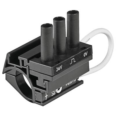 Un connecteur électrique noir avec trois ports étiquetés « 24V », une icône, et « 0V », présentant un petit fil blanc attaché sur le côté.