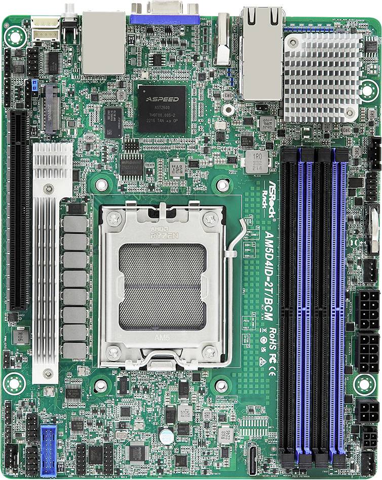 Une carte mère d'ordinateur verte comportant un socket central pour processeur (CPU), plusieurs emplacements pour mémoire RAM, et différents connecteurs et ports pour composants et périphériques.
