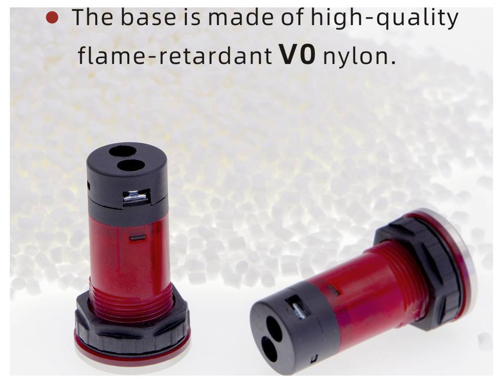 La base est réalisée en nylon V0 ignifuge de haute qualité. Deux composants cylindriques rouges présentés, adaptés à une utilisation technique.