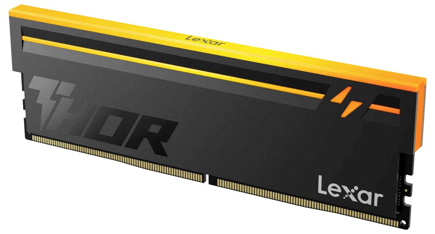 Un module de RAM de bureau Thor de Lexar au design élégant, noir avec des touches orange, utilisé pour améliorer les performances et la mémoire de l'ordinateur.