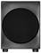 Un haut-parleur de caisson de basses noir avec un boîtier carré et une grille avant circulaire, conçu pour améliorer les basses dans les systèmes audio.