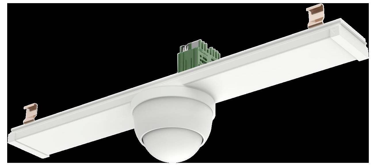 Une caméra de surveillance dôme montée au plafond avec une base rectangulaire dotée de pinces en cuivre et d'un connecteur vert, sur fond noir.