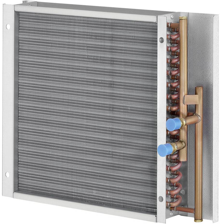 Échangeur de chaleur avec tubes en cuivre enroulés et vannes à capuchons bleus sur le côté, utilisé pour réguler la température dans les systèmes industriels.