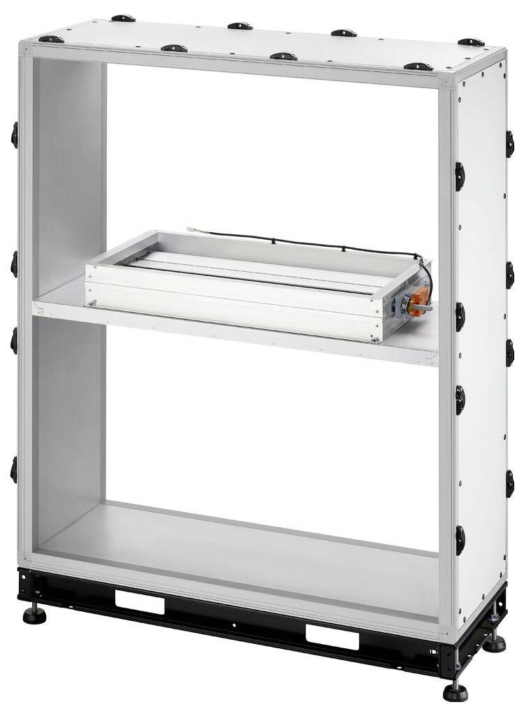 Une grille avec des pointillés est divisée par une ligne verticale en gras au centre.