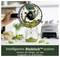 Une main verse du pesto d'un récipient de robot culinaire dans un bocal. Texte en bas : « Le système intelligent Bladelock™ verrouille la lame pour faciliter le versement ».
