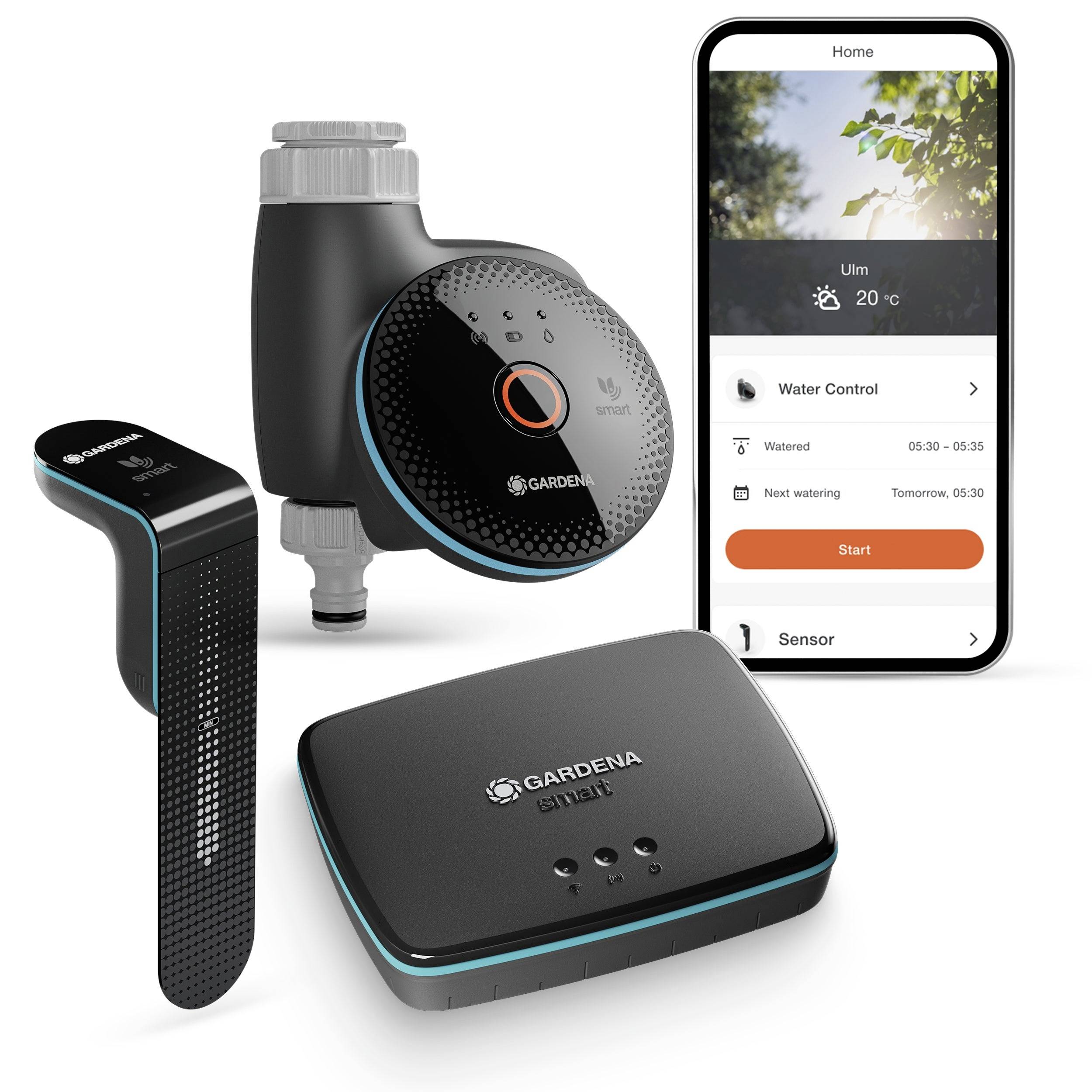 Système d'irrigation intelligent avec capteur, unité de contrôle de l'eau et interface d'application affichée sur l'écran d'un smartphone pour la gestion du jardin.