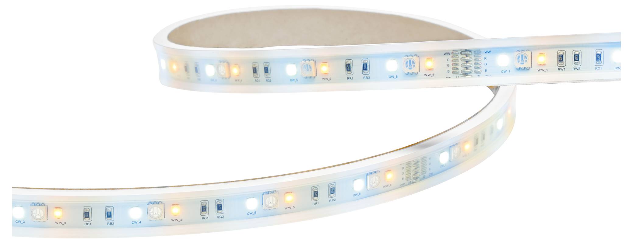 Une bande LED flexible affichant des lumières blanches et colorées alternées, utilisée pour l'éclairage et la décoration, sur un fond uni.