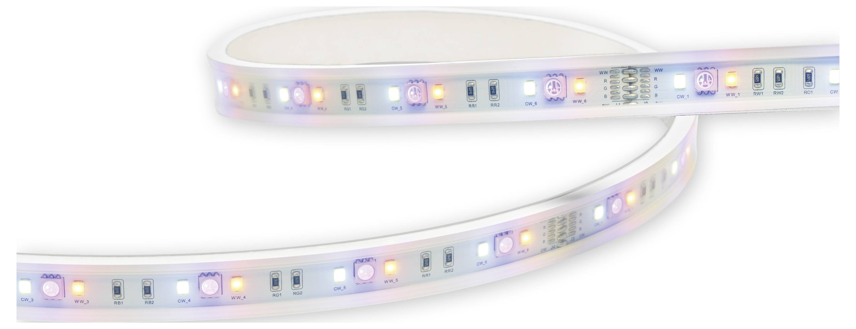 Une bande de ruban lumineux LED multicolore enroulée brillant en rose, bleu et blanc sur un fond blanc.