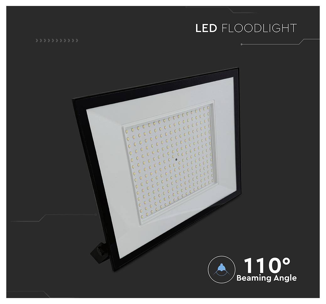 Projecteur à LED affiché sur un fond noir, montrant un panneau lumineux rectangulaire avec un angle de faisceau de 110 degrés indiqué dans le coin.