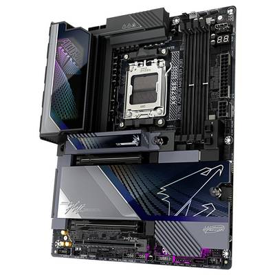 Une carte mère d'ordinateur avec plusieurs emplacements et ports, arborant un logo "AORUS" proéminent et des éléments de design futuristes et élégants.