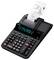 Une calculatrice d'impression électronique affichant un rouleau de papier avec des calculs récents, comprenant des chiffres pour les opérations et les totaux.