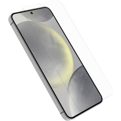 Un smartphone avec un protecteur d'écran partiellement attaché, affichant un design élégant et un écran bord à bord avec des coins arrondis.
