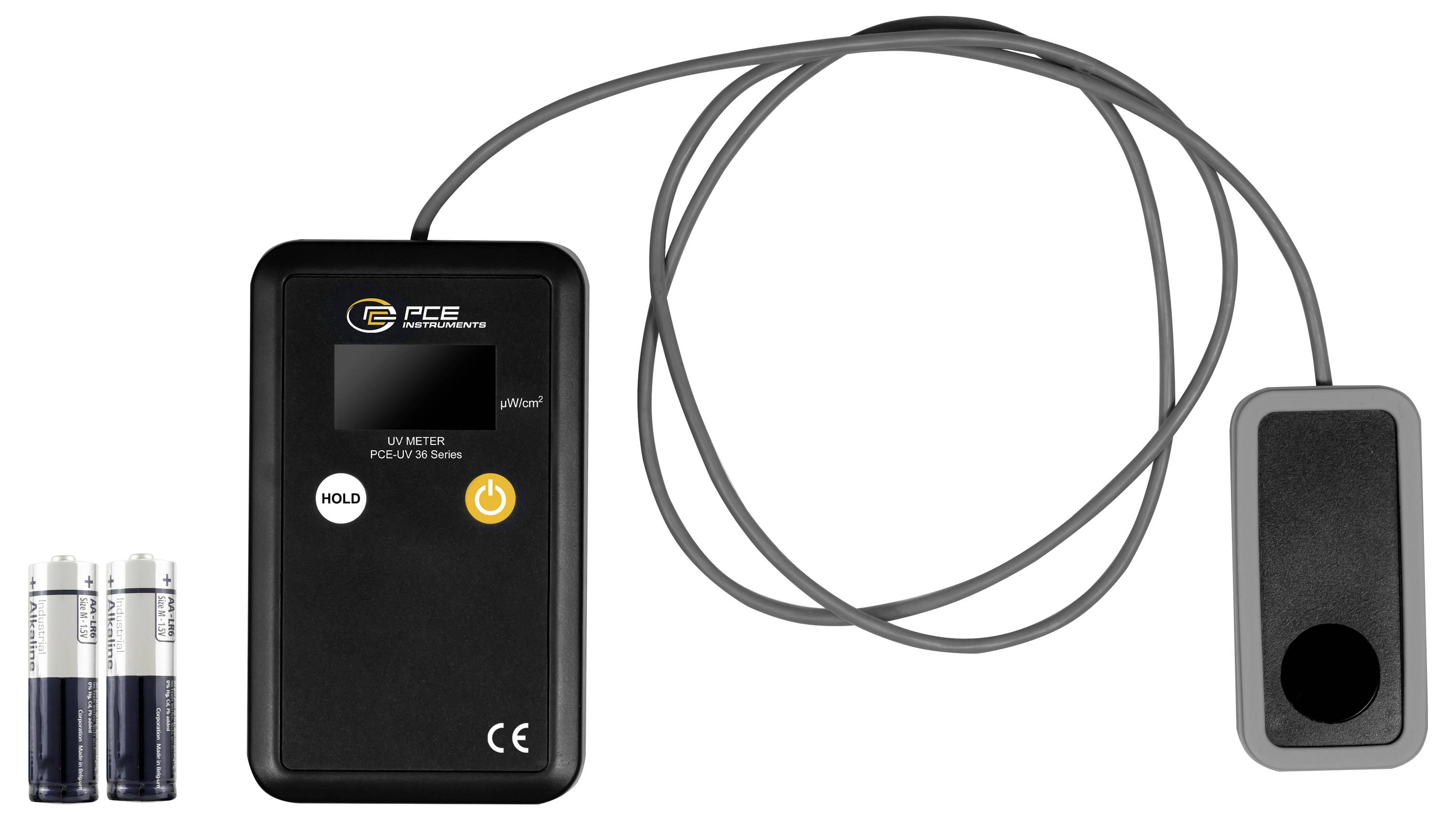 Compteur UV portable avec sonde de capteur attachée, unité d'affichage et deux piles AA montré sur un fond blanc.