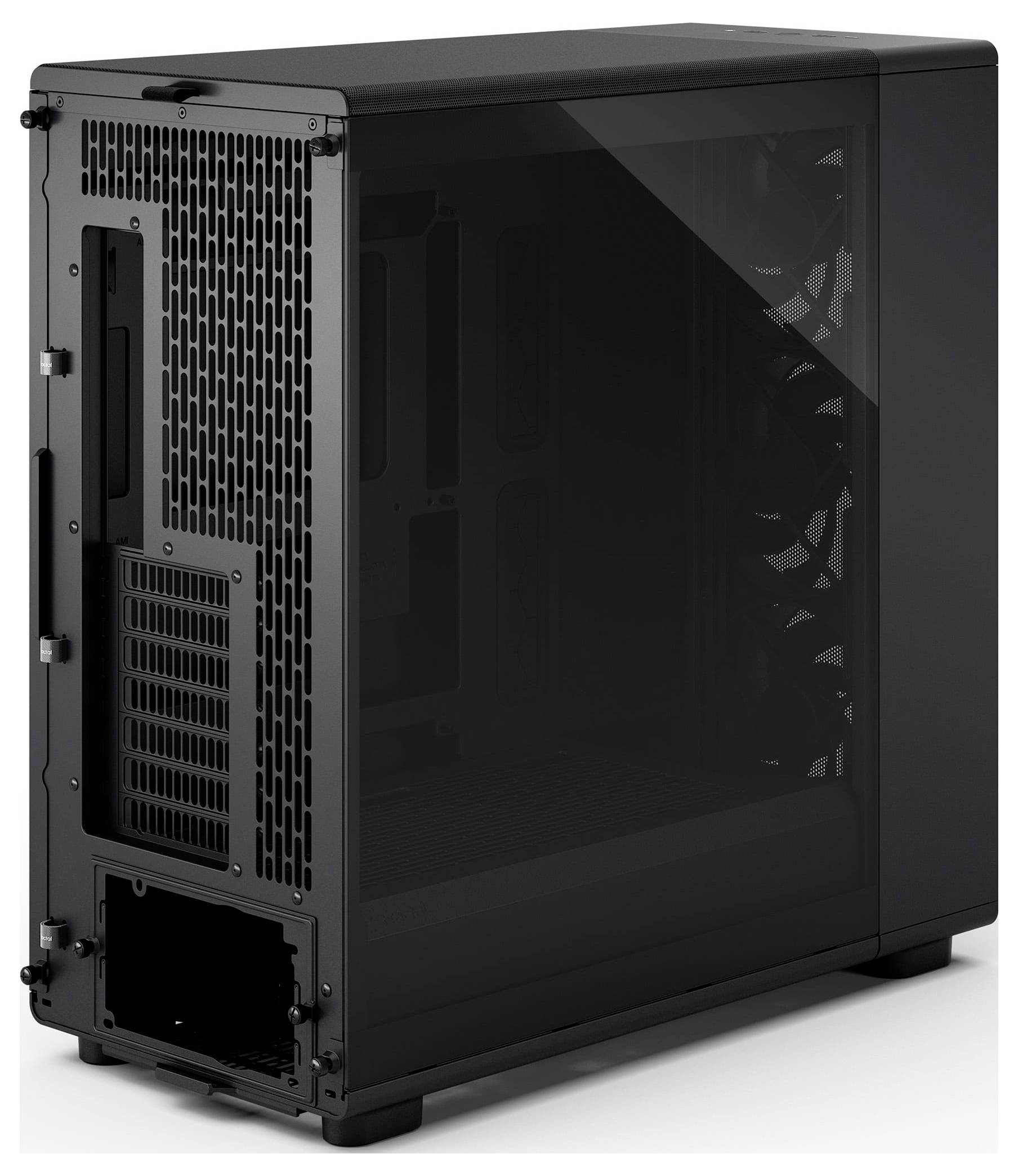 Un boîtier tour d'ordinateur noir avec un panneau latéral transparent permettant de voir les composants internes, disposant de plusieurs emplacements de ventilateurs et de grilles de ventilation.