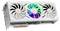 Une carte graphique informatique blanche avec trois grands ventilateurs de refroidissement, le ventilateur central illuminé en couleurs RGB, conçue pour les jeux haute performance.