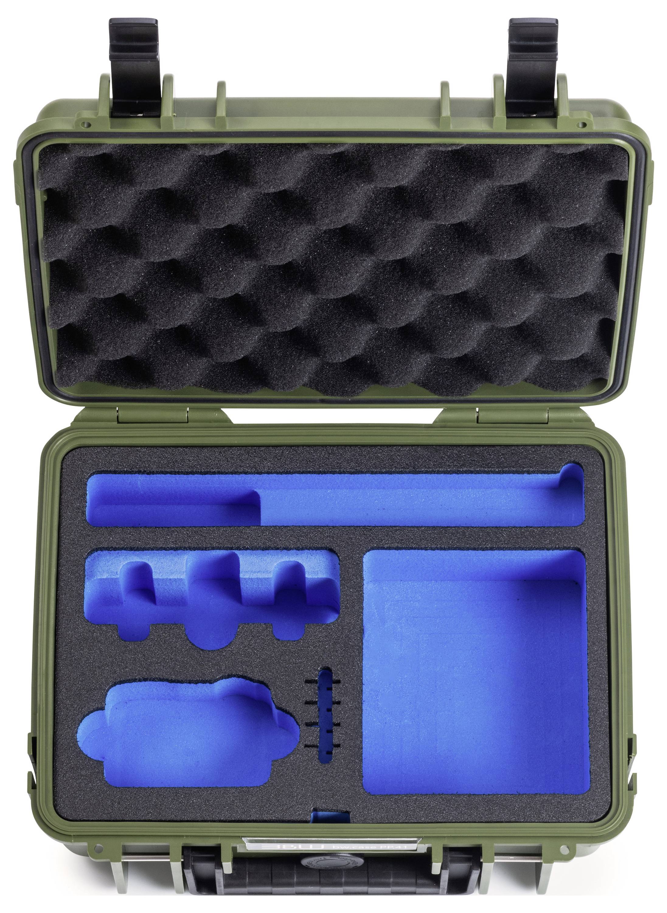 Un étui de protection vert ouvert avec des inserts en mousse bleue personnalisés, dotés de diverses découpes pour maintenir l'équipement de manière sécurisée.