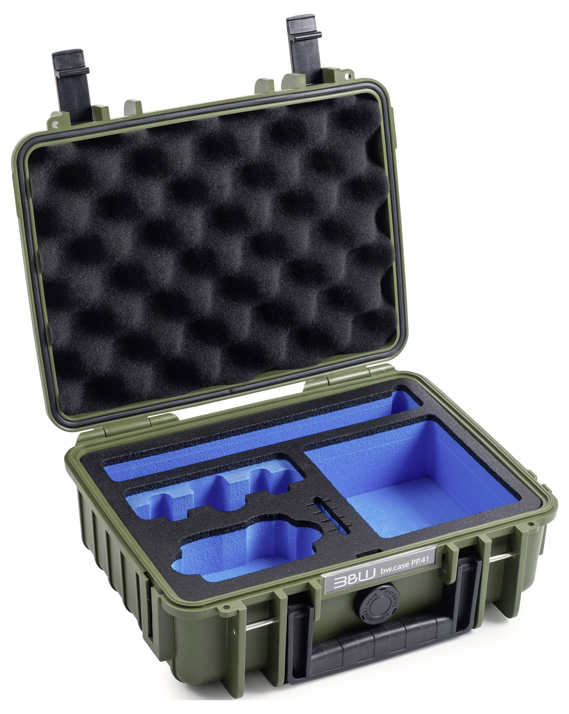 Un étui de transport ouvert et robuste de couleur verte avec des inserts en mousse, montrant des compartiments pour maintenir fermement diverses articles.