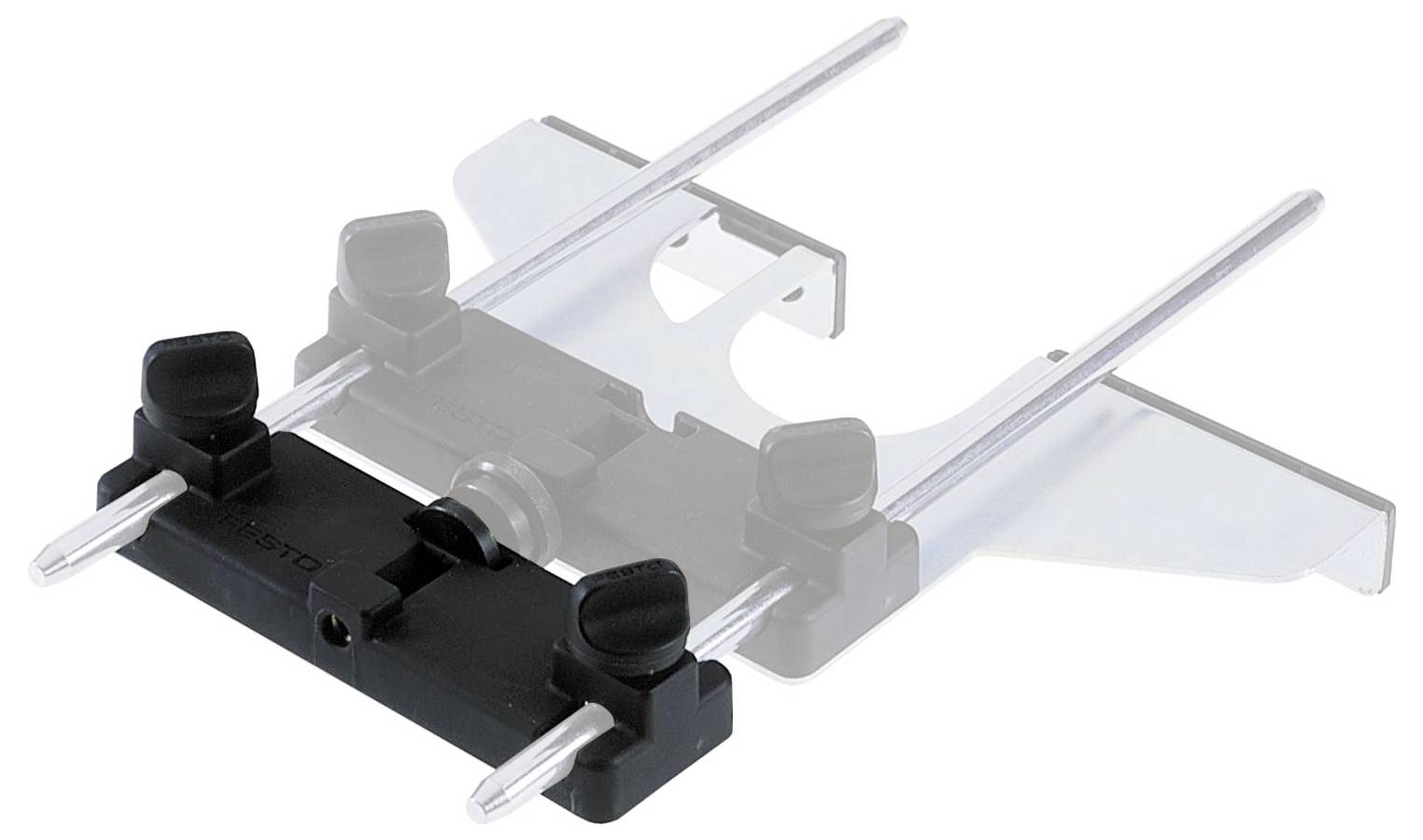 « Un accessoire de guide de bord de routeur noir et transparent avec des boutons d'ajustement et des barres métalliques, utilisé pour le travail du bois de précision. »