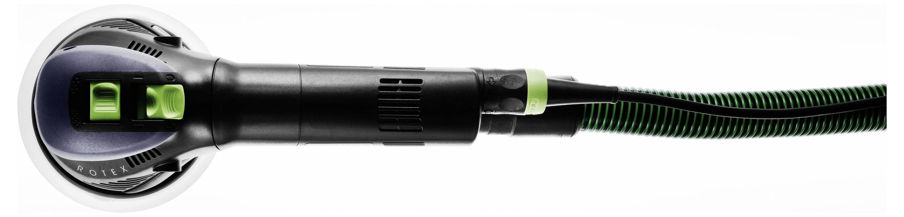 Un outil électrique noir et vert avec une base circulaire et un cordon, probablement une ponceuse, vu de côté.