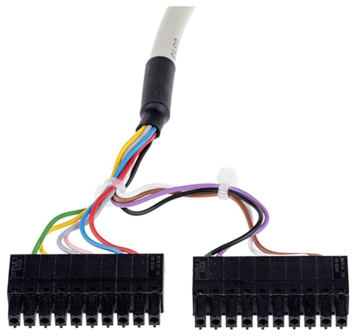 « Un câble diviseur en Y avec des fils multicolores se connecte à deux connecteurs noirs, conçu pour distribuer l'énergie ou les signaux vers deux sorties. »