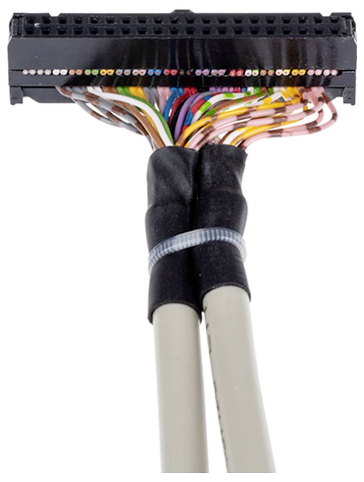 Un faisceau de câbles multicolores connecté à un connecteur noir, maintenu par un enveloppe noir, avec deux câbles gris s'étendant vers le bas.