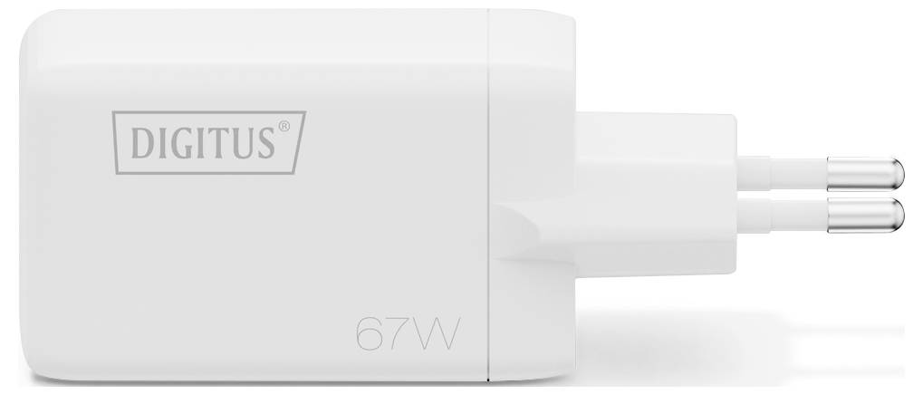 'Un chargeur mural blanc de 67W avec deux broches, de marque DIGITUS, vu de profil.'