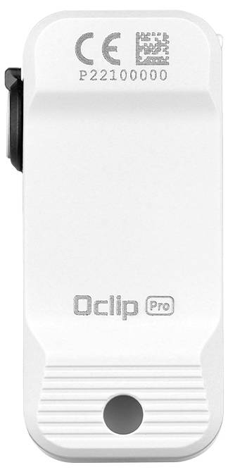 Un dispositif de pince blanc étiqueté « Oclip Pro », avec un code QR et le code « P22100000 » visibles dessus.