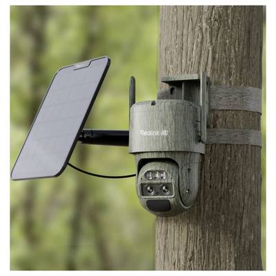 Une caméra de faune sauvage avec un panneau solaire fixé à un arbre, conçue pour la surveillance extérieure et la capture vidéo à distance alimentée par l'énergie solaire.