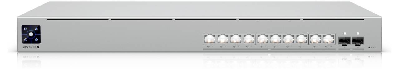 Un commutateur réseau avec huit ports Ethernet et deux ports SFP, utilisé pour connecter plusieurs appareils dans un réseau.