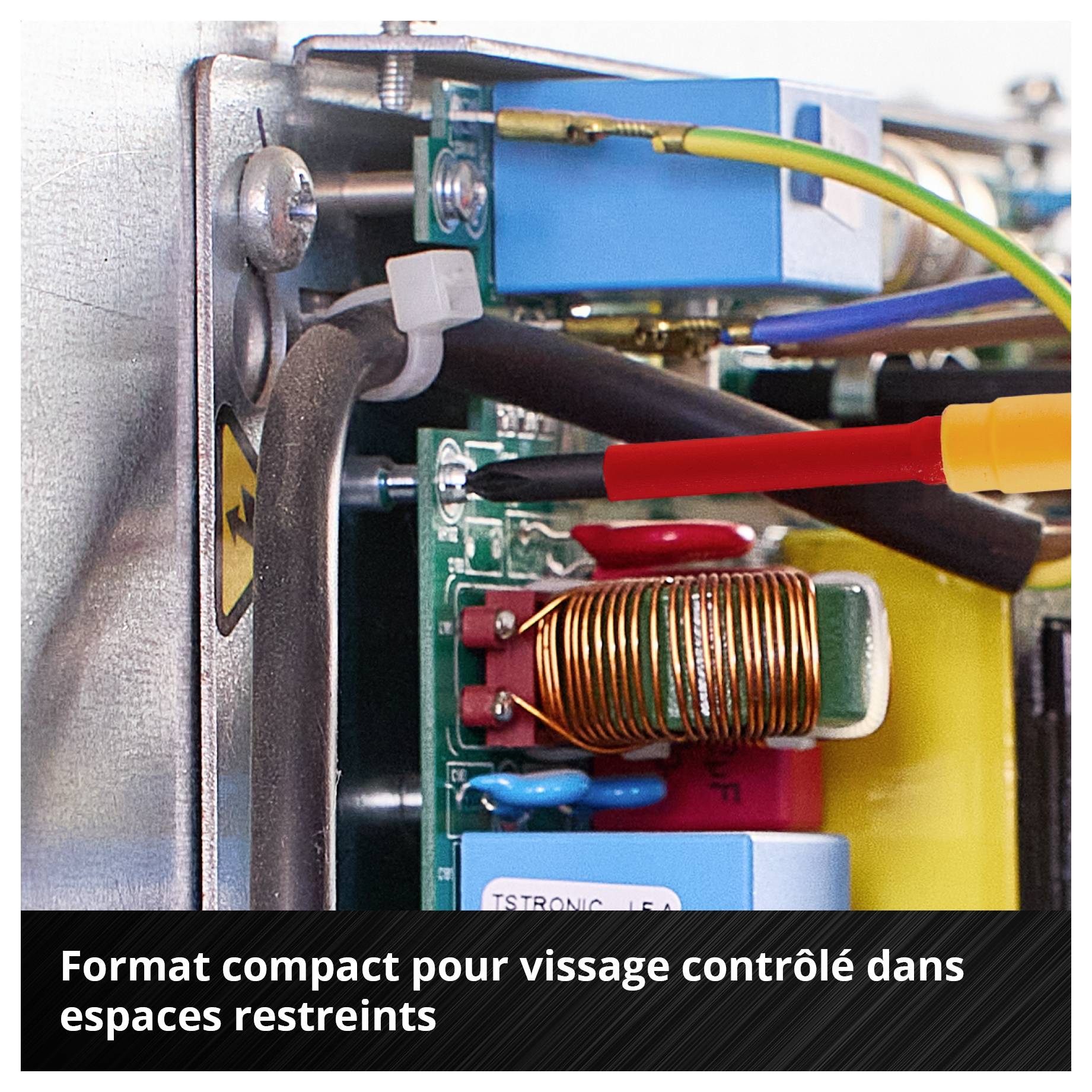 La main tient un tournevis rouge avec un manche jaune ; en bas est écrit : « Les poignées ergonomiques offrent une manipulation confortable et une prise sûre ».