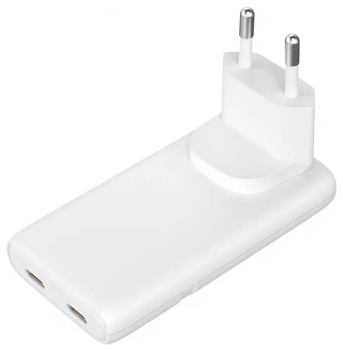 Un chargeur mural blanc avec un design à double port USB-C et deux broches métalliques rondes, adapté pour charger plusieurs appareils simultanément.