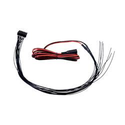 Un ensemble de fils électriques noirs et rouges avec connecteurs, utilisés pour les installations automobiles ou électroniques.