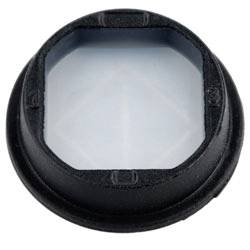 Un bouchon en plastique noir circulaire avec une couche intérieure translucide blanche, probablement utilisé comme couvercle de protection pour un appareil technique ou optique.