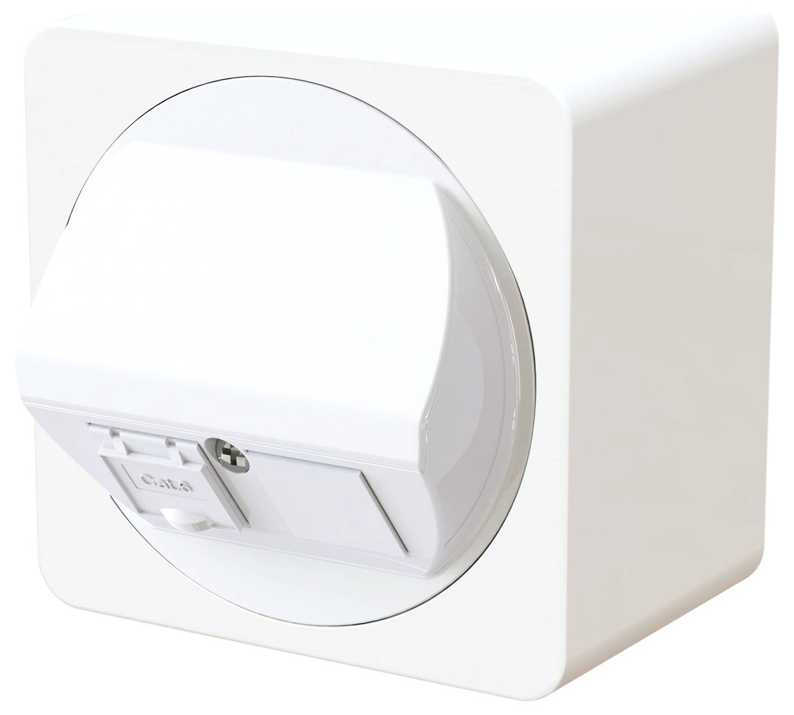 Une prise électrique blanche avec un couvercle de protection est montée sur un mur, conçue pour la sécurité dans les zones sujettes à l'humidité comme les salles de bains.