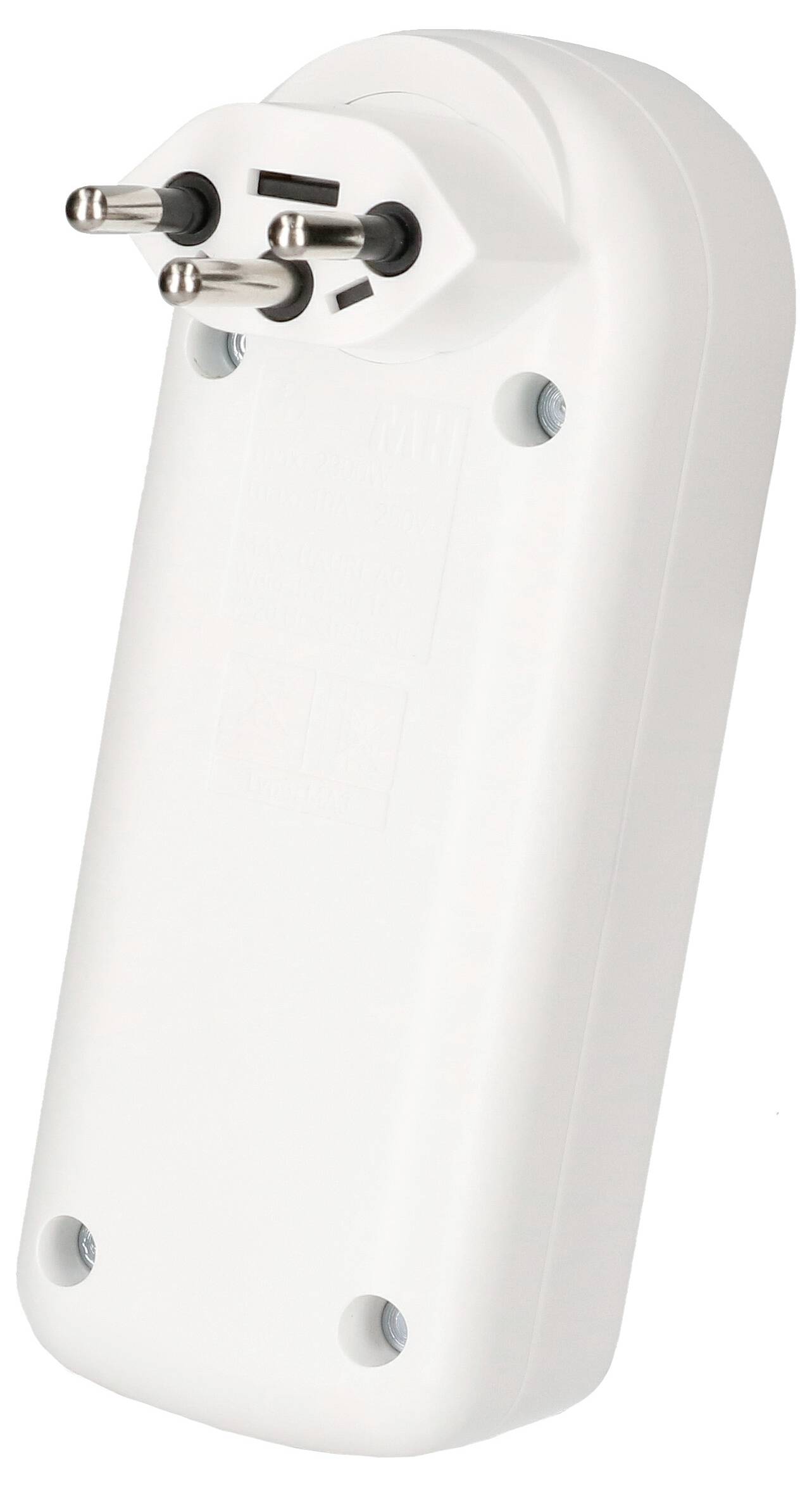 Un adaptateur de prise électrique blanc avec plusieurs trous de broches pour la compatibilité avec différents types de prises.