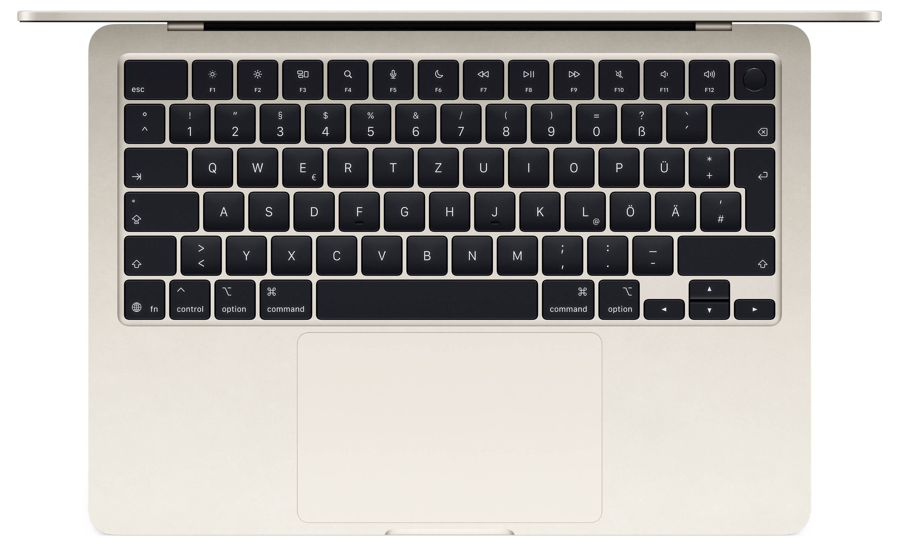 Vue aérienne d'un ordinateur portable argenté avec un clavier noir, montrant une disposition QWERTZ standard et un grand pavé tactile, sur un fond blanc.