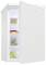 Congélateur blanc vertical avec la porte ouverte, montrant des étagères de produits alimentaires surgelés et de produits frais à l'intérieur.