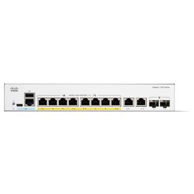 Un commutateur réseau avec 24 ports Ethernet et 4 ports SFP. La marque Cisco visible sur la gauche.