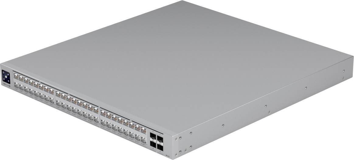 Un commutateur réseau en argent avec plusieurs ports Ethernet et quatre ports SFP, utilisé pour connecter et gérer les appareils réseau.
