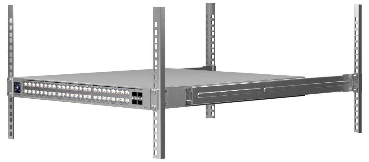 Une étagère de baie serveur en métal avec plusieurs ports conçue pour l'installation d'équipements réseau, dotée de supports de montage ajustables.