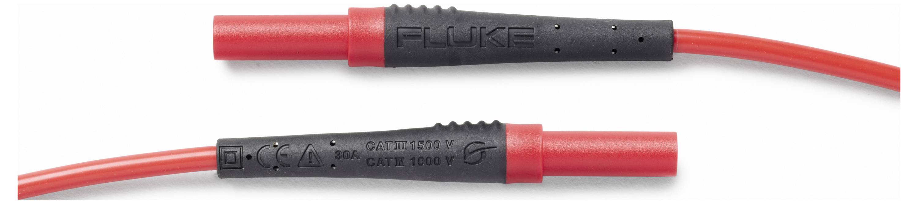 Deux fils de sonde électrique isolés rouges avec des corps en plastique noir et rouge, présentés sur un fond blanc.