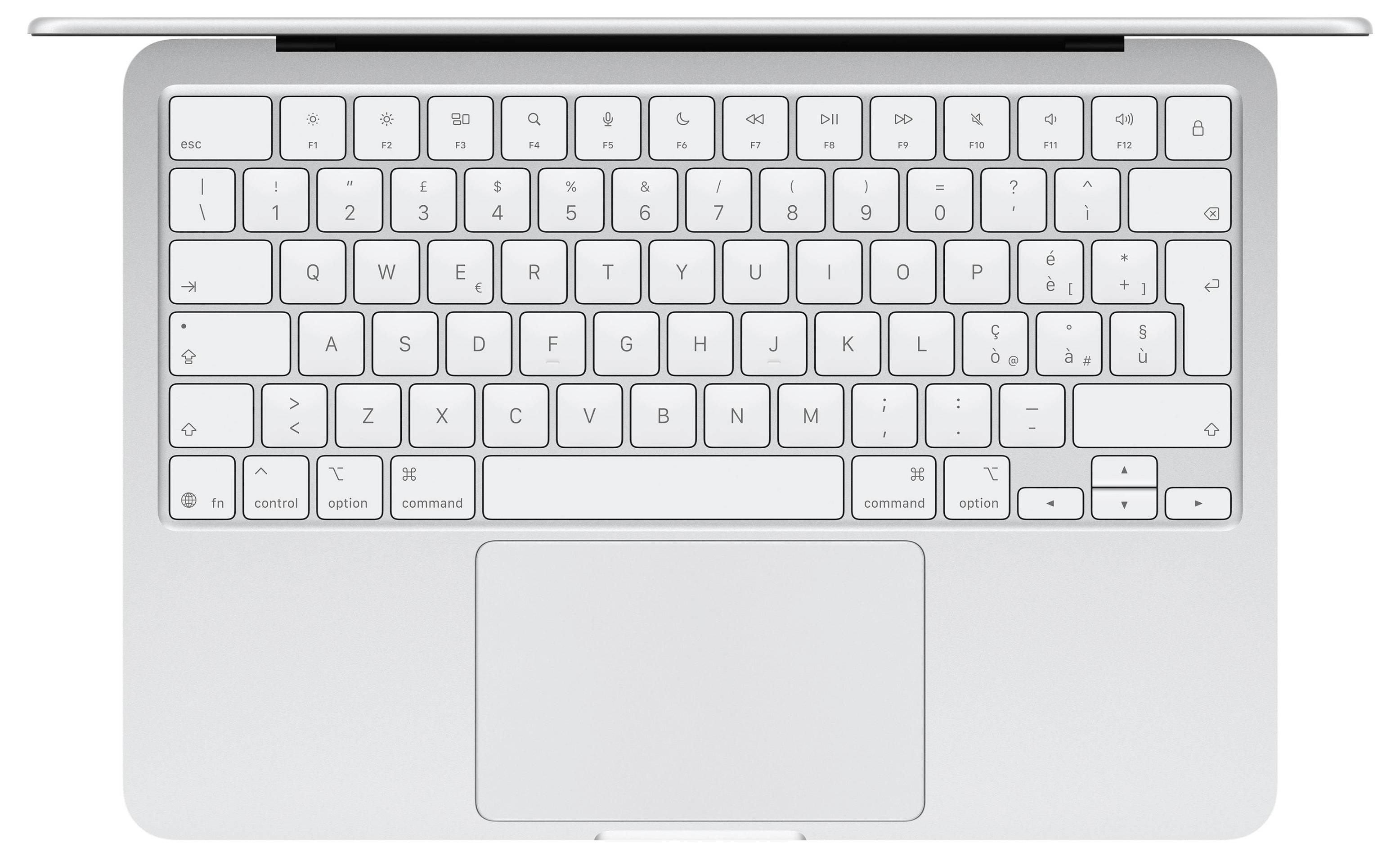 Vue de dessus d'un ordinateur portable argenté avec un clavier QWERTZ clair et un grand pavé tactile, sans contenu d'écran visible.